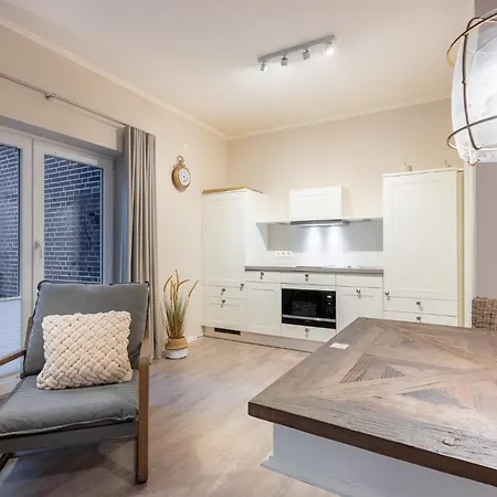 Erdgeschosswohnung In Alt-westerland. Apartment