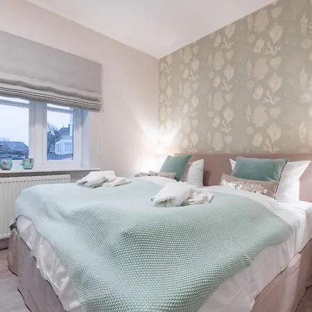 Erdgeschosswohnung In Alt-westerland. Lägenhet