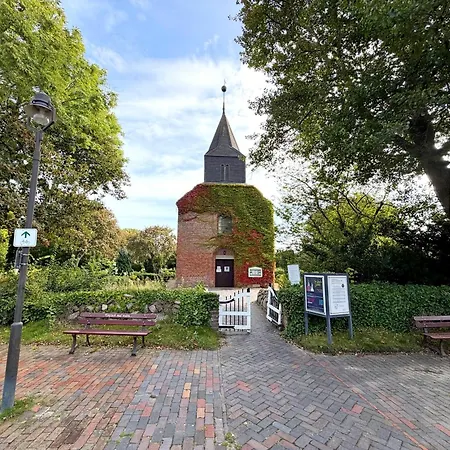 Erdgeschosswohnung In Alt-westerland. *